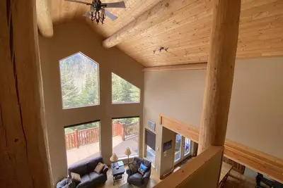 Image de Morrisey Chalet At Sun Peaks: Magnifique maison de montagne dans un cadre paisible!
