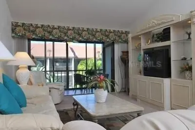 Image de Condo de luxe au complexe Siesta Dunes Beachfront