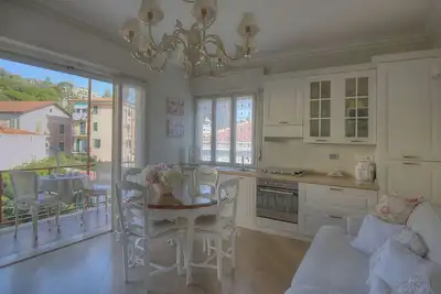 Image de charme « Casa Grandis » au coeur de Bordighera