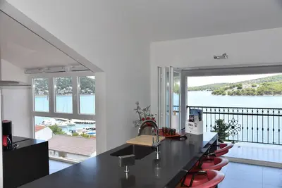 Image de Villa Pina Tisno **** Penthouse en bord de mer 140 m2 à Tisno-Dalmatie