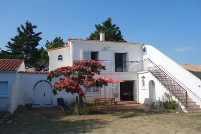 Image de Lieu idéal pour se ressourcer, rue privée calme, foret 2mn, plage 10mn à pied