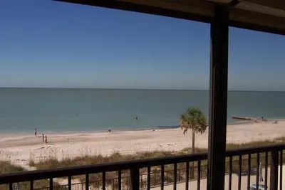 Image de Luxueux condo sur la plage, famille sympathique, immense s / w face au balcon