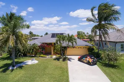 Wischis Florida Vacation Home - Le paradis de l'ananas à Cape Coral