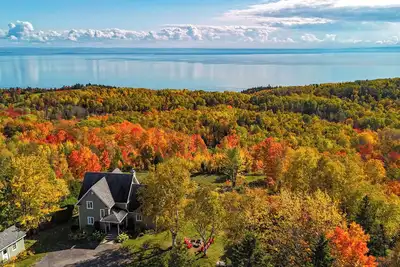 Image de Villa Julie, vue spectaculaire sur le fleuve, 53 acres, 2km-sentiers pédestres