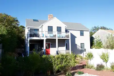 Image de West End Gem! Nouvelle construction 3Br / 2Ba, pour 6 personnes
