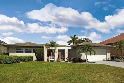 Superbe vue sur le fleuve - Piscine d'eau salée | 3br | Table de billard