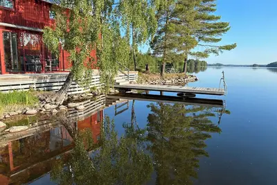 Image de Maison exclusive de vacances dans un endroit privé au bord du lac Sommen