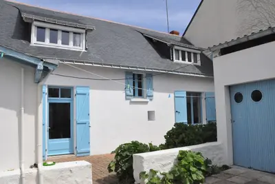 Image de Maison avec cour et jardin - Internet wifi - jusqu'à 7 pers. - meublé classé 2 *