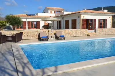 Image de Luz de Sol est une fantastique villa côté plage nouvellement construite à 25 mètres de la plage
