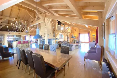 Image de Chalet d'exception - Vue Mont-Blanc superbe - Situation dominante sans vis à vis