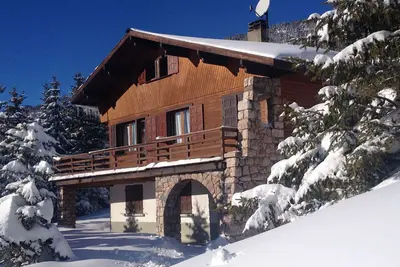 Image de Montgenèvre - Chalet en face du télésiège Chalmettes / Ticket