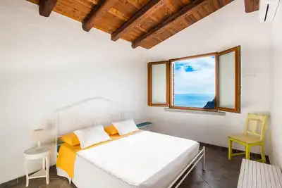 Image de Superbe chalet avec vue sur la mer
