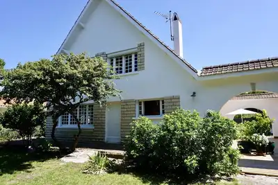 Image de À 700m de la plage : Villa \"Philipine\", maison familiale avec piscine et jardin