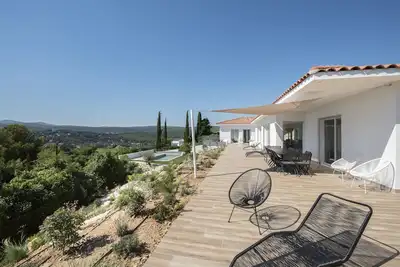 Image de Villa Dadou Vue exceptionnelle avec piscine chauffée