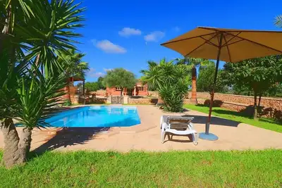 Finca pittoresque de plain-pied avec piscine privée dans un cadre paisible à la campagne près de Campos!