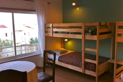 Image de Dortoir de 6 lits: Ericeira Chill Hill Hostel & Private Rooms (Rnal Nº 4514 \/ Al)
