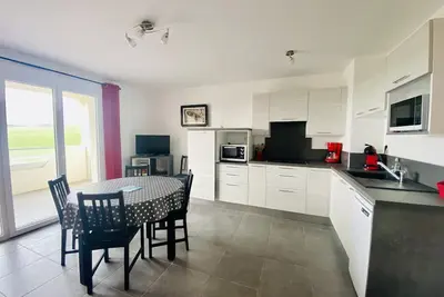 Image de Bel Appartement dans résidence en front de mer (018)