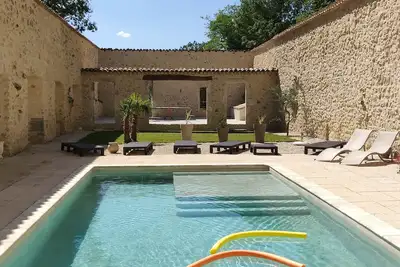 Image de Gite De CARACTÈRE Provence Sud France Idéal groupes particuliers ou pro