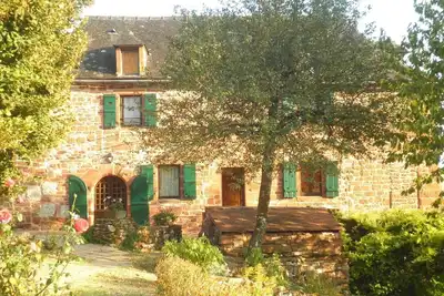 Image de Gîte de Hautefort à Collonges La Rouge  à 300m du centre du village Sud Corrèze