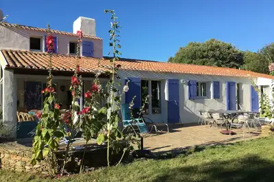 Image de L'ile D'Yeu Belle villa avec grand jardin de 6000m2, Classement 3 étoiles, wifi
