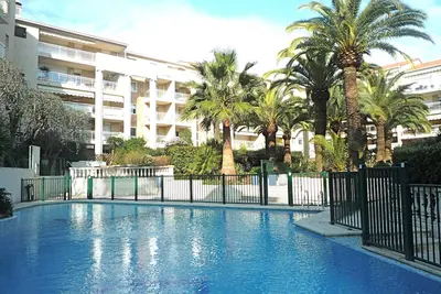 Image de Grand apt 4 personnes, calme, aéré, confortable, piscine, garage, proche plages