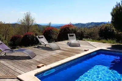 Image de Domaine de 3 logements avec grande piscine au sel 12x6 - Idéal grandes familles
