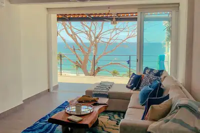 Image de Oceanfront - Vues à couper le souffle de Los Muertos - Conçu pour un confort impeccable