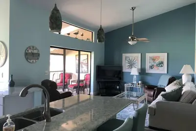 Image de Veranda situé sur 9 Fairway