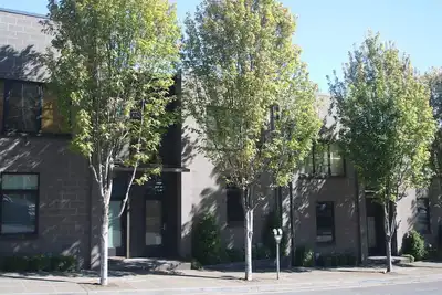 Image de Vues étonnantes et emplacement! Maison de ville dans le centre-ville, 8 personnes avec parking, idéal pour 2 familles!