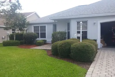 Image de 1283 Deerfield Lane, village de Glenbrook, maison de concepteur 3br / 2Bath
