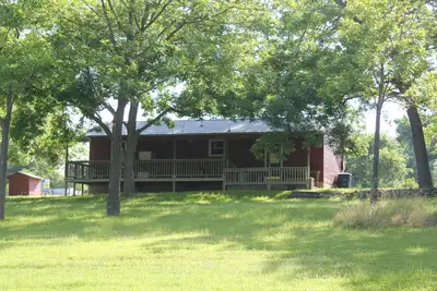 Image de Cabine confortable sur la rivière Guadalupe près de Gruene historique.