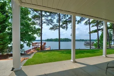 Image de Escapade au bord du lac pour la famille!
