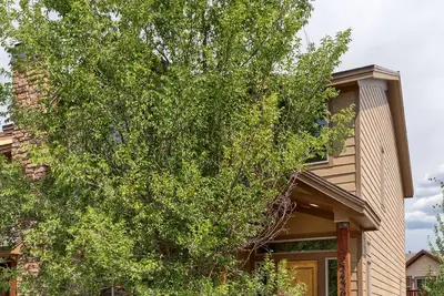 Image de 4 Br 3 1\/2 Ba Townhouse-Gas grill, bain Ă remous, X-Box