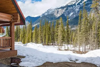 Image de CabGetaway Cabin Parfait pour le ski ou la randonnée pour les groupes☼