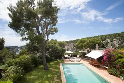 Image de Calanques Cassis, Vue Exceptionnelle, Tres Calme, Villa Climatisee, Grande Piscine