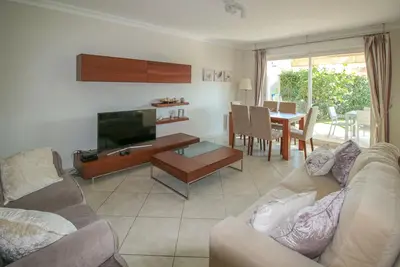 Image de Appartement moderne de deux chambres au rez-de-chaussée près de la plage et de Juan Les Pins