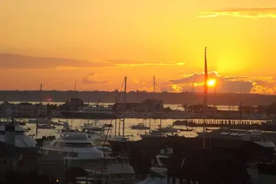 Image de Newport - meilleur emplacement! 13 couchages - Maison conviviale et familiale