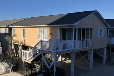 Image de Gcb # 104g Sunset Sq. 2br / 2ba Raised Beach House, 2e rangée - vue sur la mer