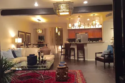 Image de Killer Pool View à Desert Ridge. Jw Marriott 2 milles si vous assistez à des conférences.