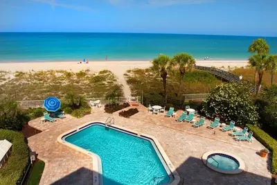 Image de Superbe Gulf Coast Penthouse Avec vues de chaque pièce