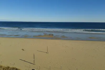 Image de Condo en bord de mer avec des vues impressionnantes
