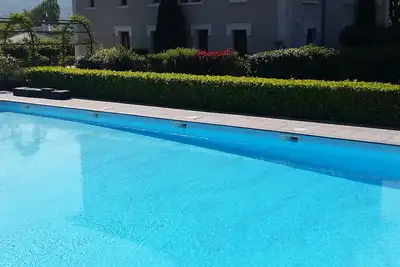 Image de Duplex avec jardin et grande piscine Ă Aix-Les-Bains(Tresserve).