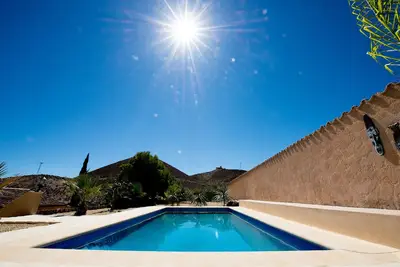 Image de Finca, maison de vacances, piscine privée et vue sur la mer, à 13 minutes de la mer