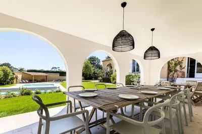 Image de Hacienda • Keyweek Villa Familiale avec Piscine, Jardin, Sauna à Anglet