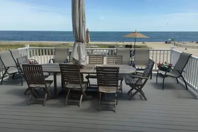 Image de Maison Parfaite De 6 Chambres Avec Bord De Mer Et Plage PRIVÉE - Disponible AOÛT 2019
