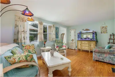 Image de Quaint Cozy Calme Florida Home réduction pour les séjours d'été