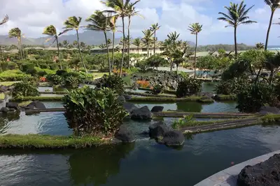 Image de Des vacances de rêve dans un magnifique complexe face à l'océan sur Sunny Poipu Point.