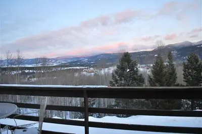 Image de Pause De Printemps, Remerciements Ou Tout Temps En Af 3br 2b Sleeps 8 Wbfp $ 165