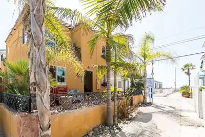 Image de Ocean View - Autonome Maison (3-Chambres / 3-Bains)