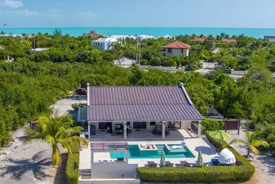 Image de Eden House, une retraite tropicale privée à quelques minutes de la plage de Long Bay